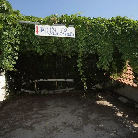 Villa Ruza Zastrazisce