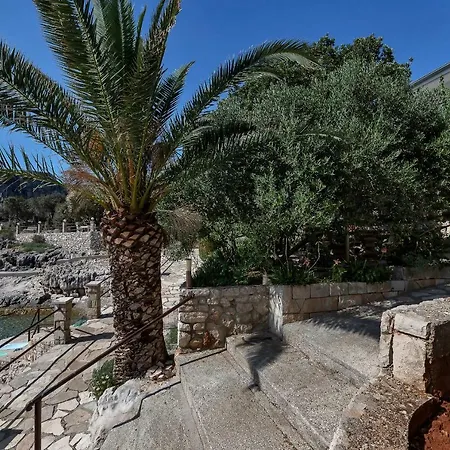 Villa Ruza Zastrazisce